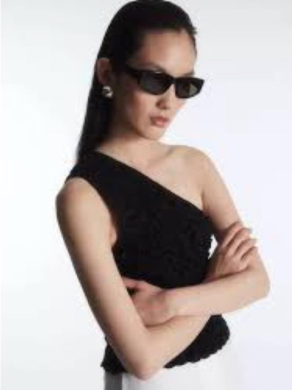 COS Black One-Shoulder Ruched Tank Top - Picture 2 of 6